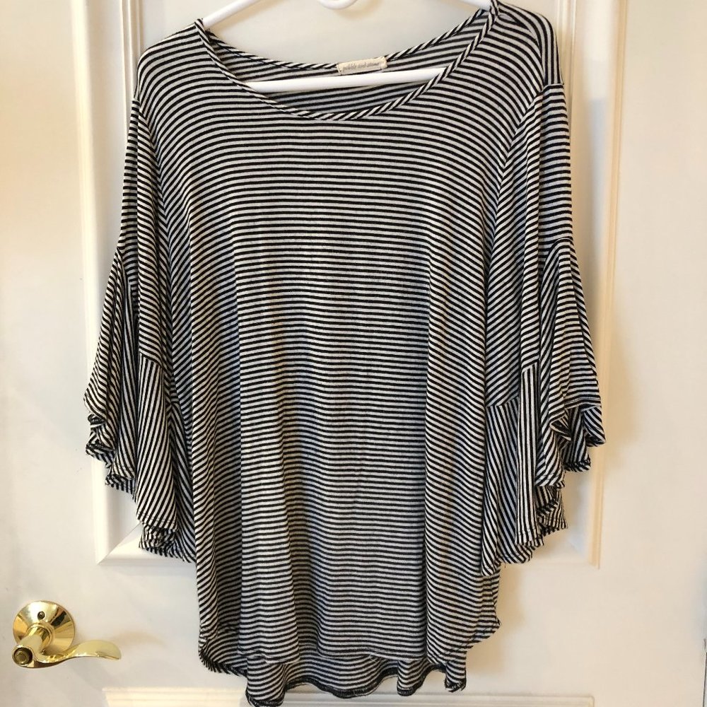 Pebble & Stone Black & White Bell Sleeve Shirt PRICED TO SELL